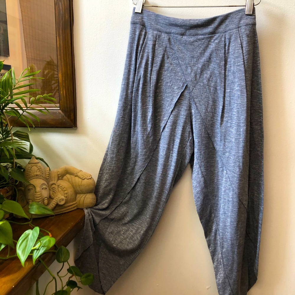 Intimately Free People Harem/Lounge/Pajama pants grey/blue.